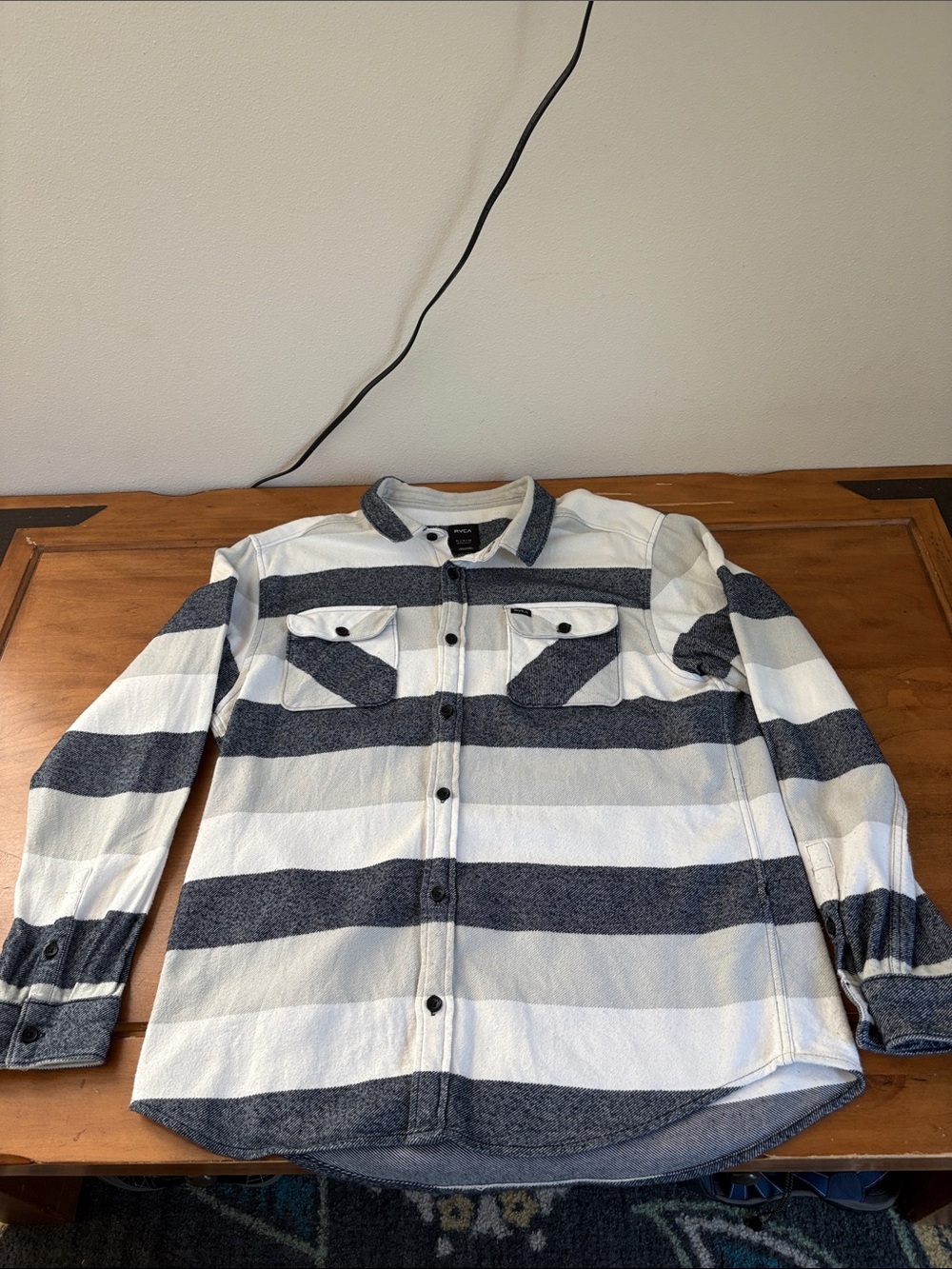 RVCA Striped Button-Up Flannel Shirt — White & Navy Size XL - Picture 3 of 11